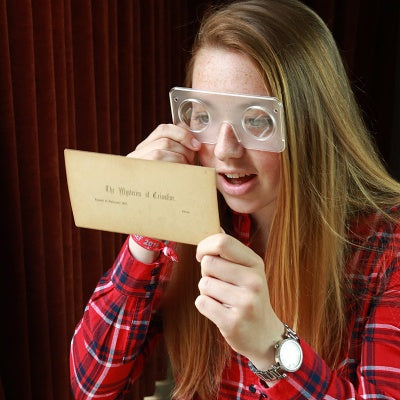 Handheld 3D Stereoscopic Viewer – Owl Lite, Developed by Brian May of Queen